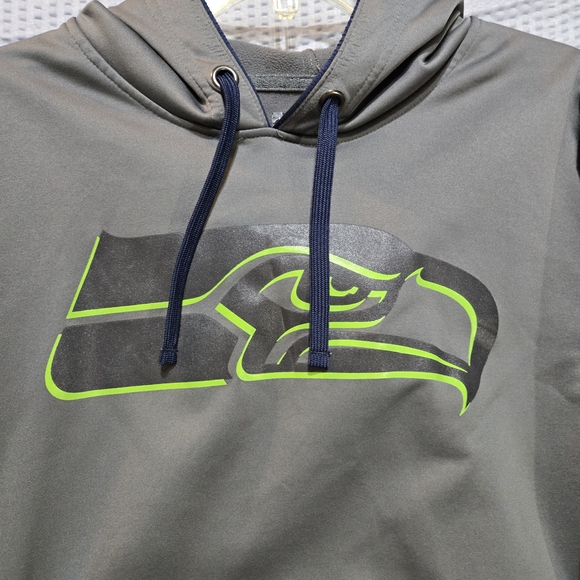 Seattle Seahawks NFL Sweatshirt Comfortable Casual Style - Picture 2 of 7